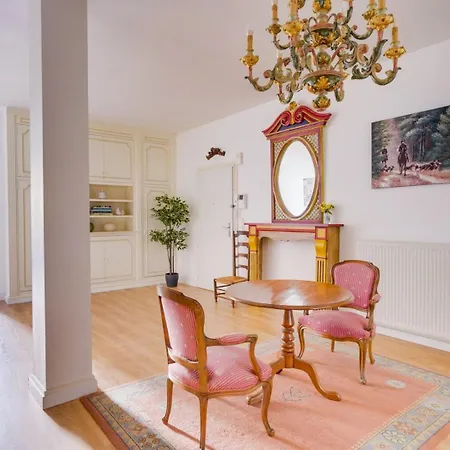 Lovely With Exceptional Terrace Apartment *